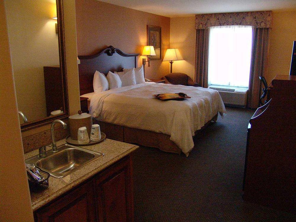 Hampton Inn Brownwood Exterior photo