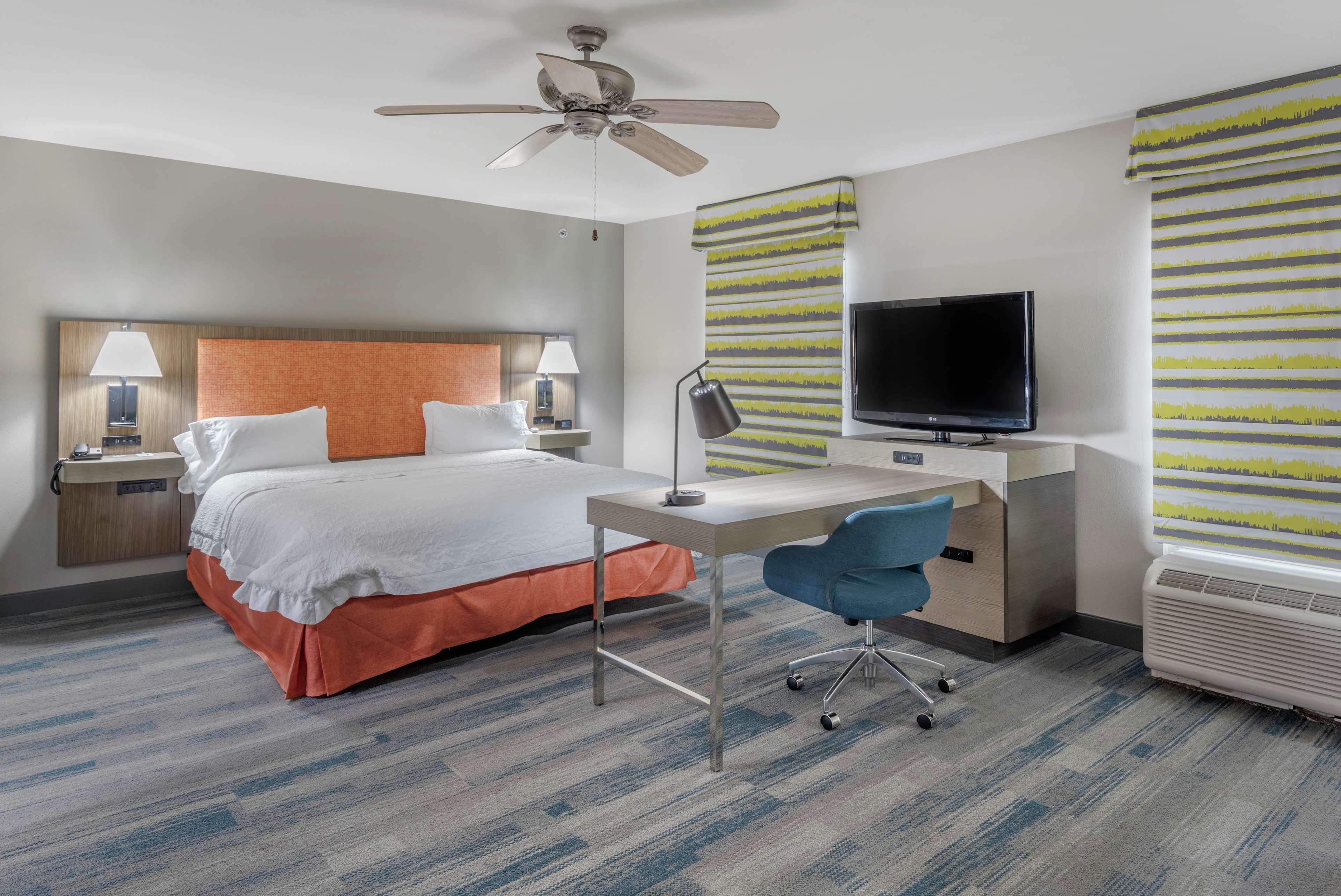 Hampton Inn Brownwood Exterior photo