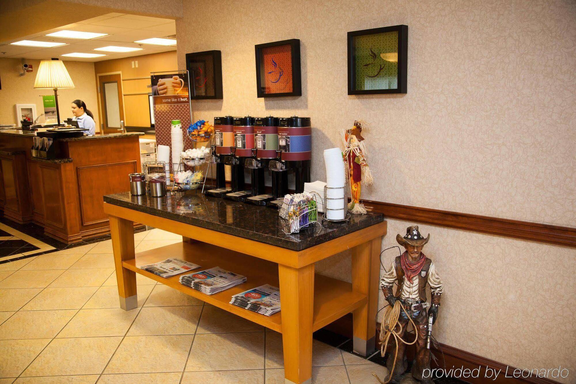 Hampton Inn Brownwood Exterior photo